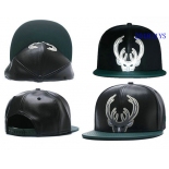 Milwaukee Bucks YS hats