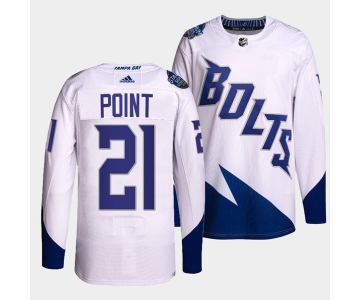 Men's Tampa Bay Lightning#21 Brayden Point 2022 White Stadium Series Breakaway Stitched Jersey